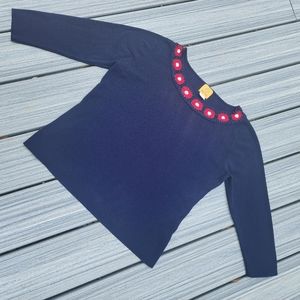 XL FLOWER Navy sweater with red flowers on neck 3/4 sleeves